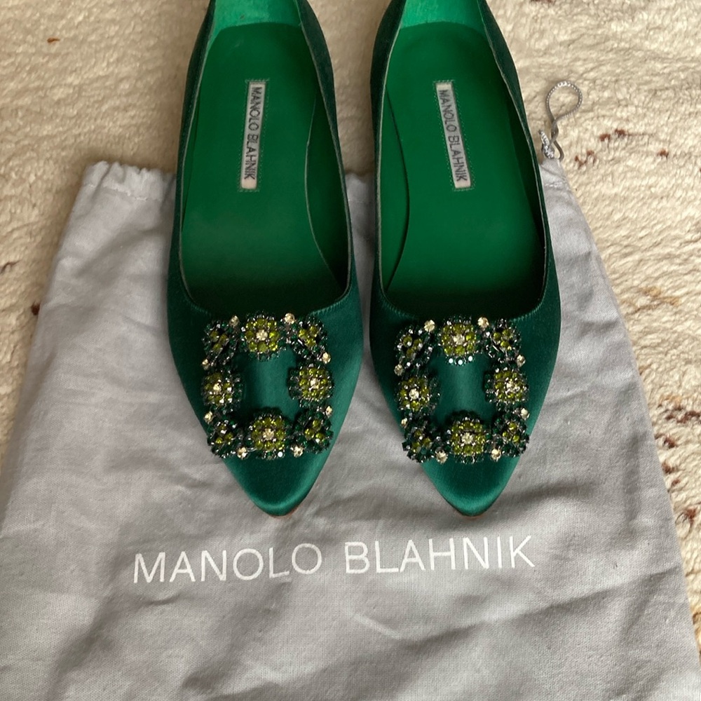 Classic Manolo Blahnik Green Embellished Women's flats - sz 37 - No marks